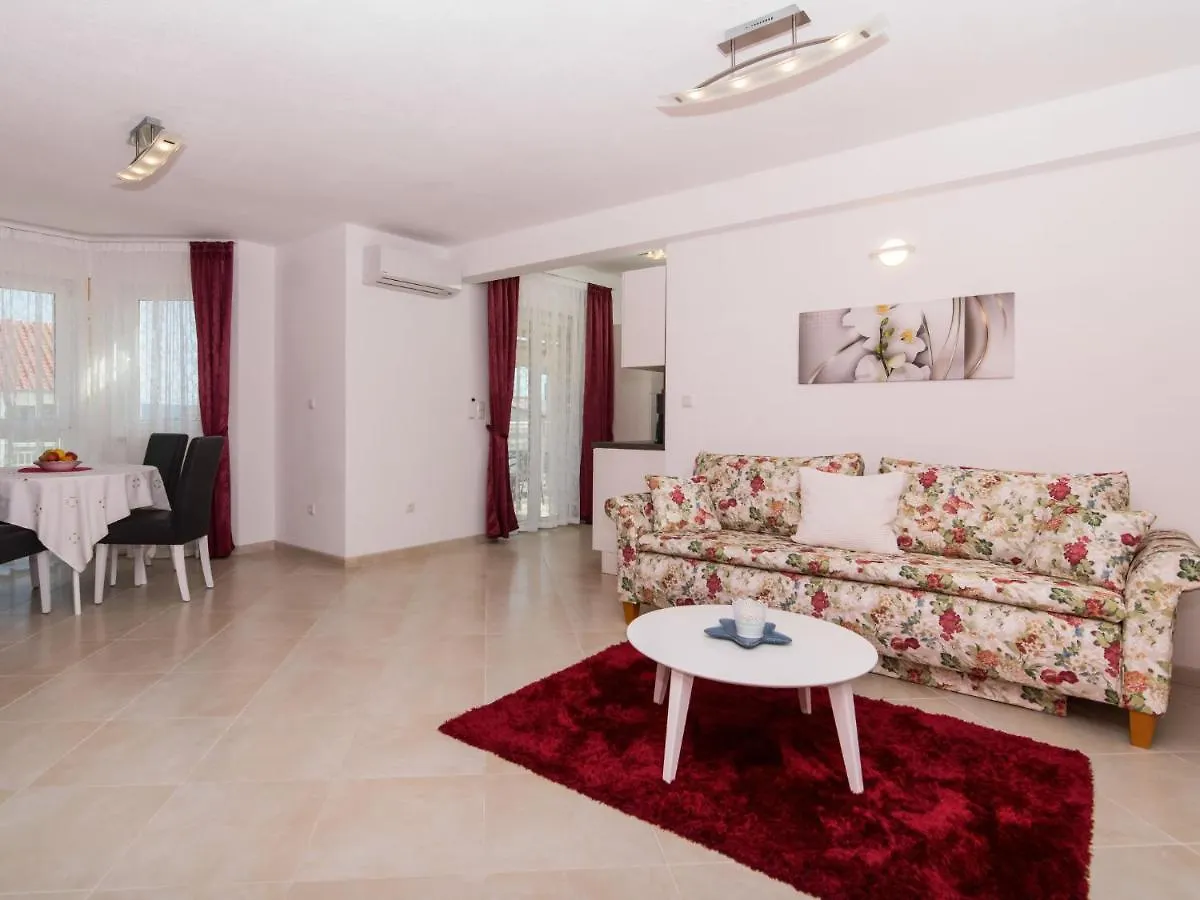 Apartment Villa Nikaroni-2 By Interhome Trogir Croacia